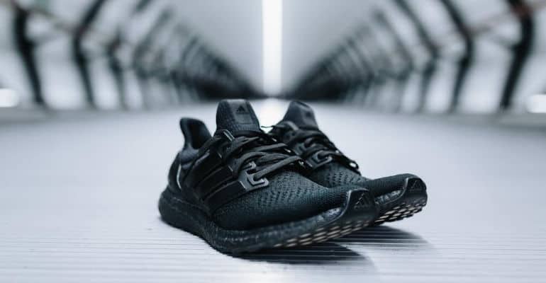 adidas-ultraboost-triple-black