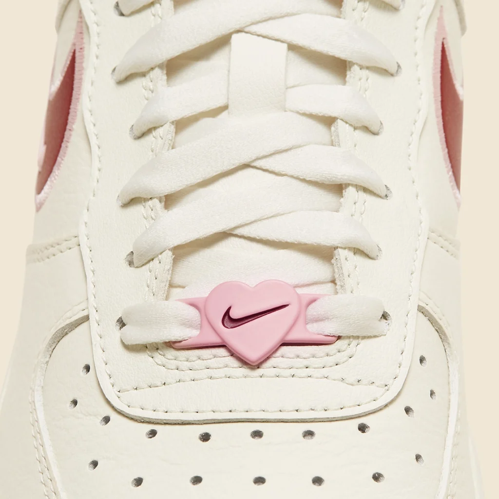 nike-air-force-1-low-valentines-day-2023-heart-cherries-7