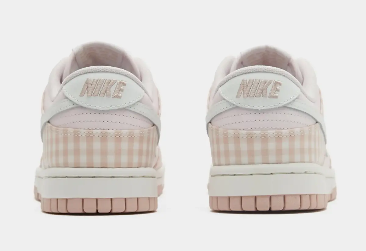 Dunk Low Pink Gingham