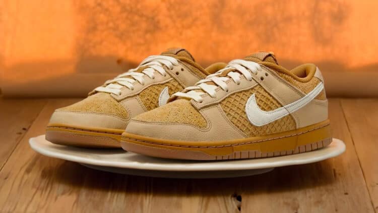 Nike-Dunk-Low-'Waffle' Sneakers