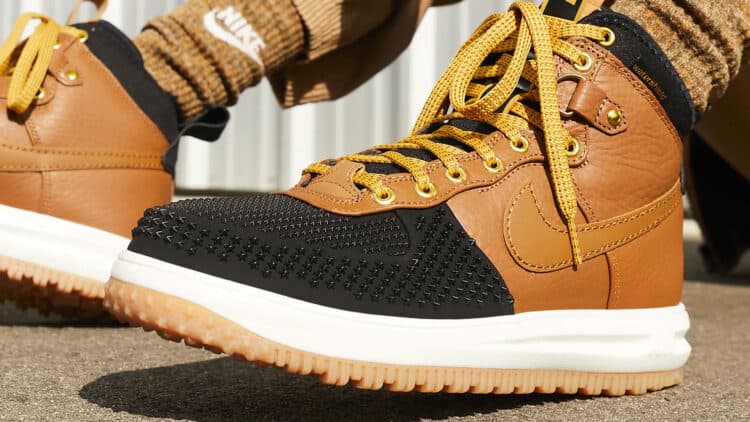 The 10 Best Nike Boots Perfect For Winter