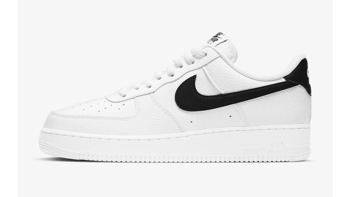 Nike Air Force 1 '07
Men's Shoes