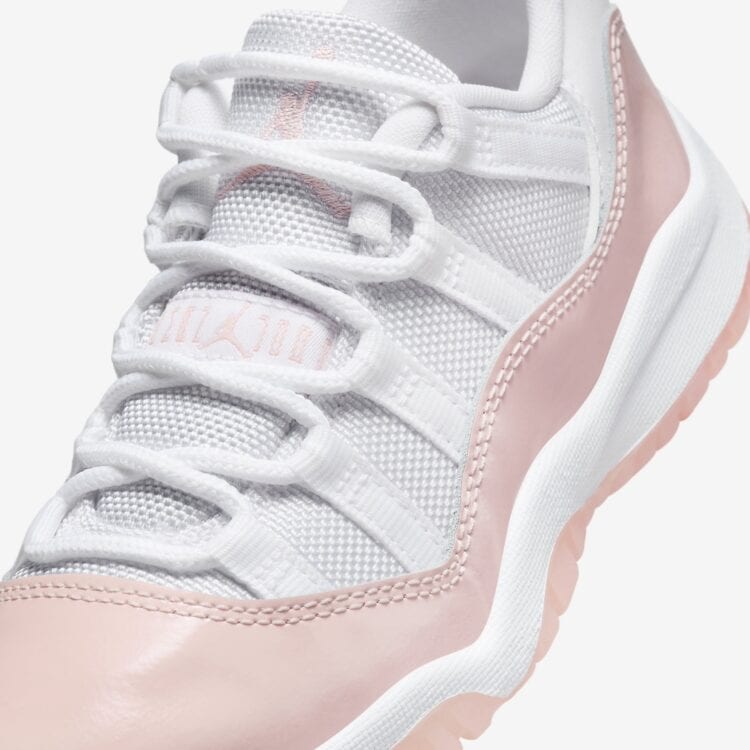 Air Jordan 11 Low "Legend Pink"