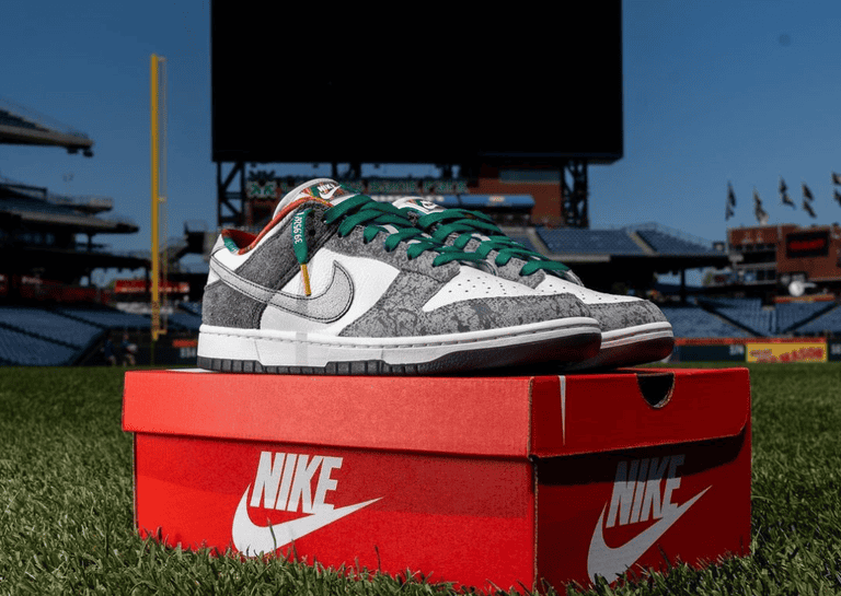 Nike Dunk Low “Philly”