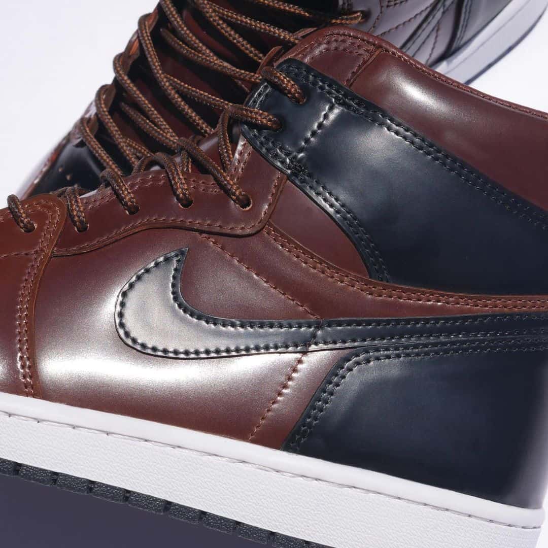 brown work sneaker