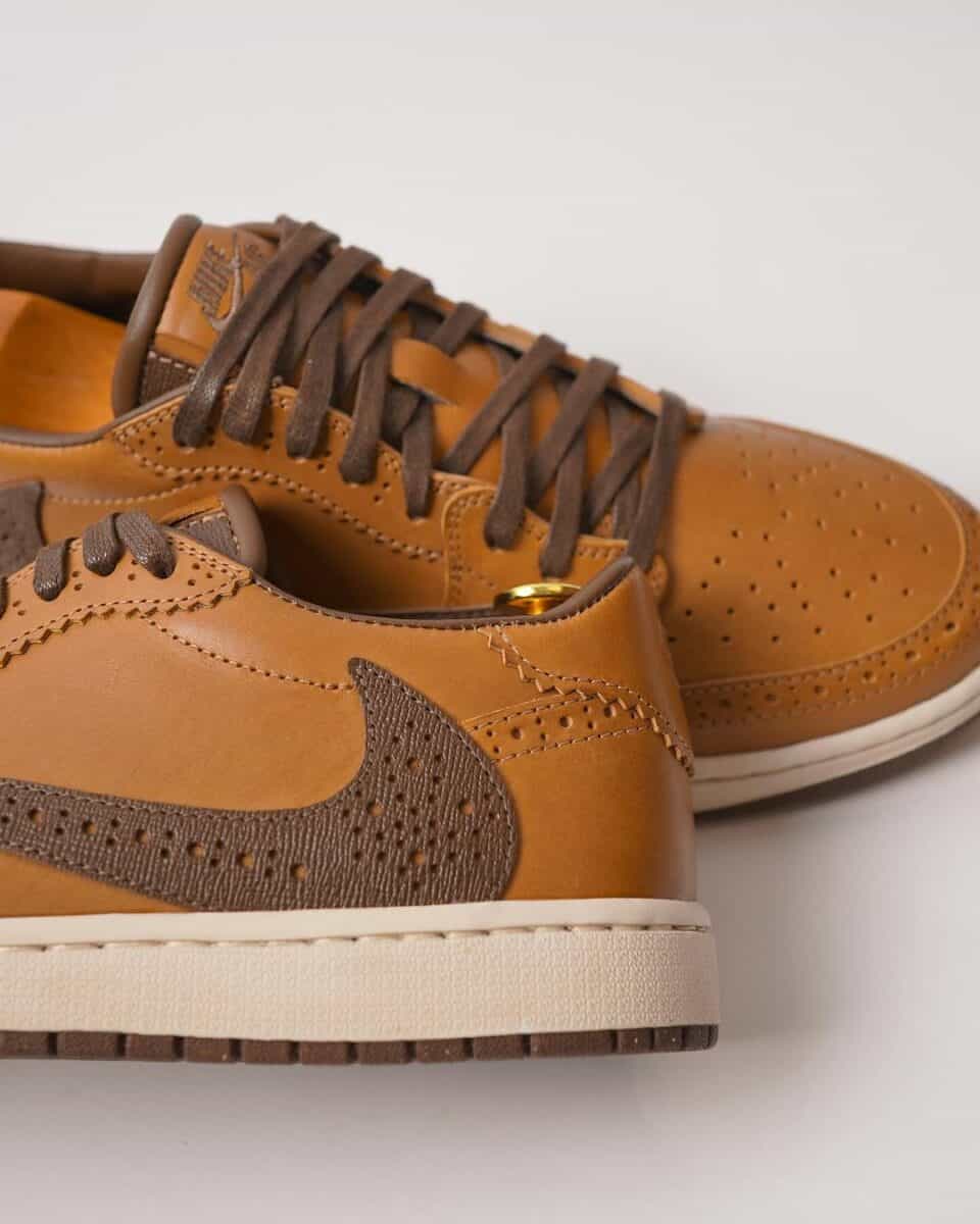 Air Jordan 1 Low Travis Scott "Brogue"