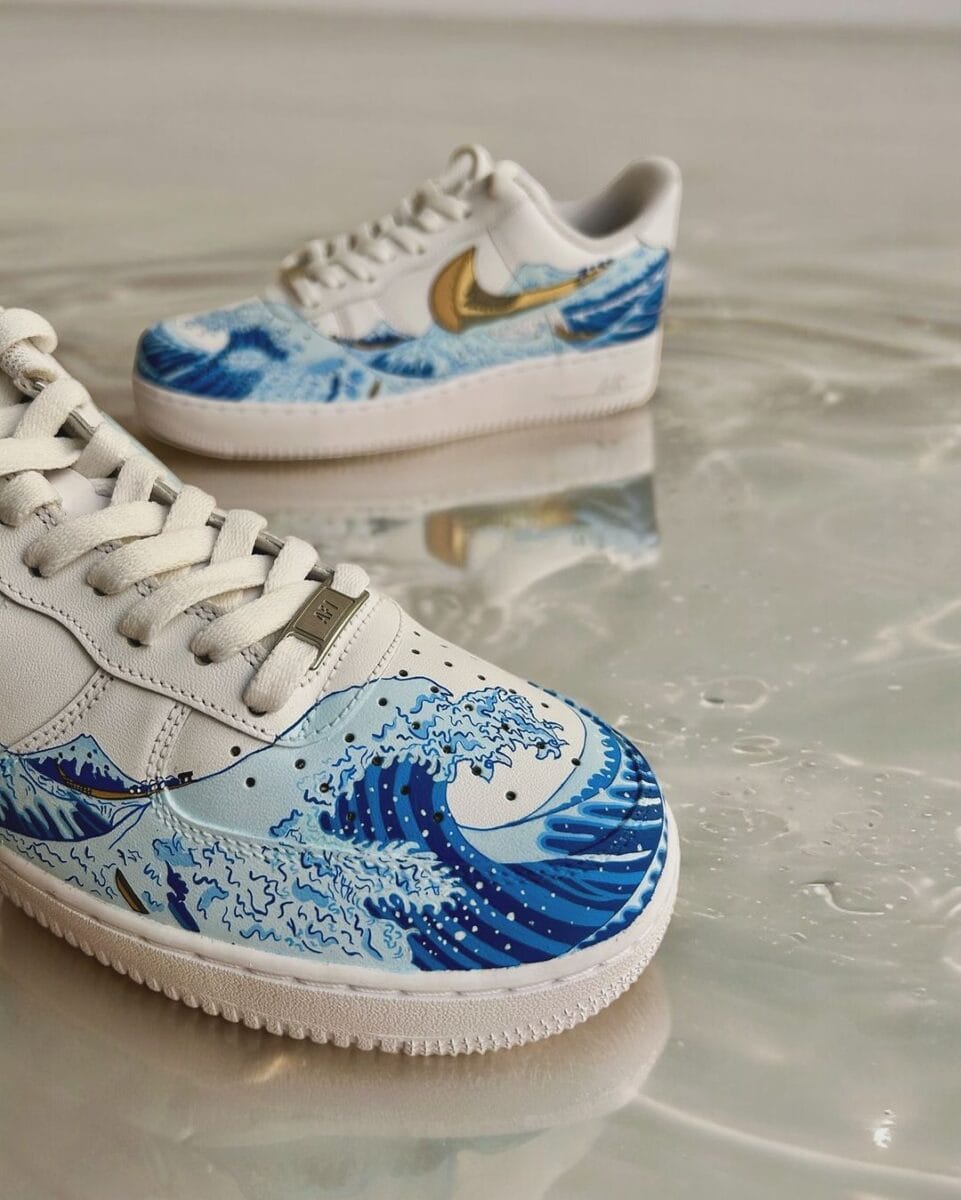 "Great Wave Of Kanagawa" Nike Air Force 1