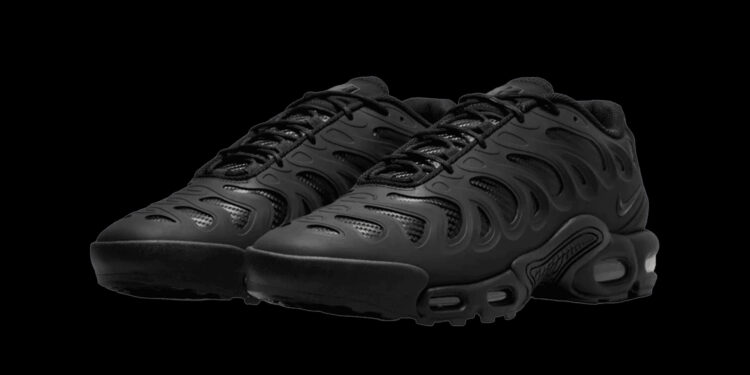 The Air Max Plus Drift "Triple Black" Is Fit For A Superhero