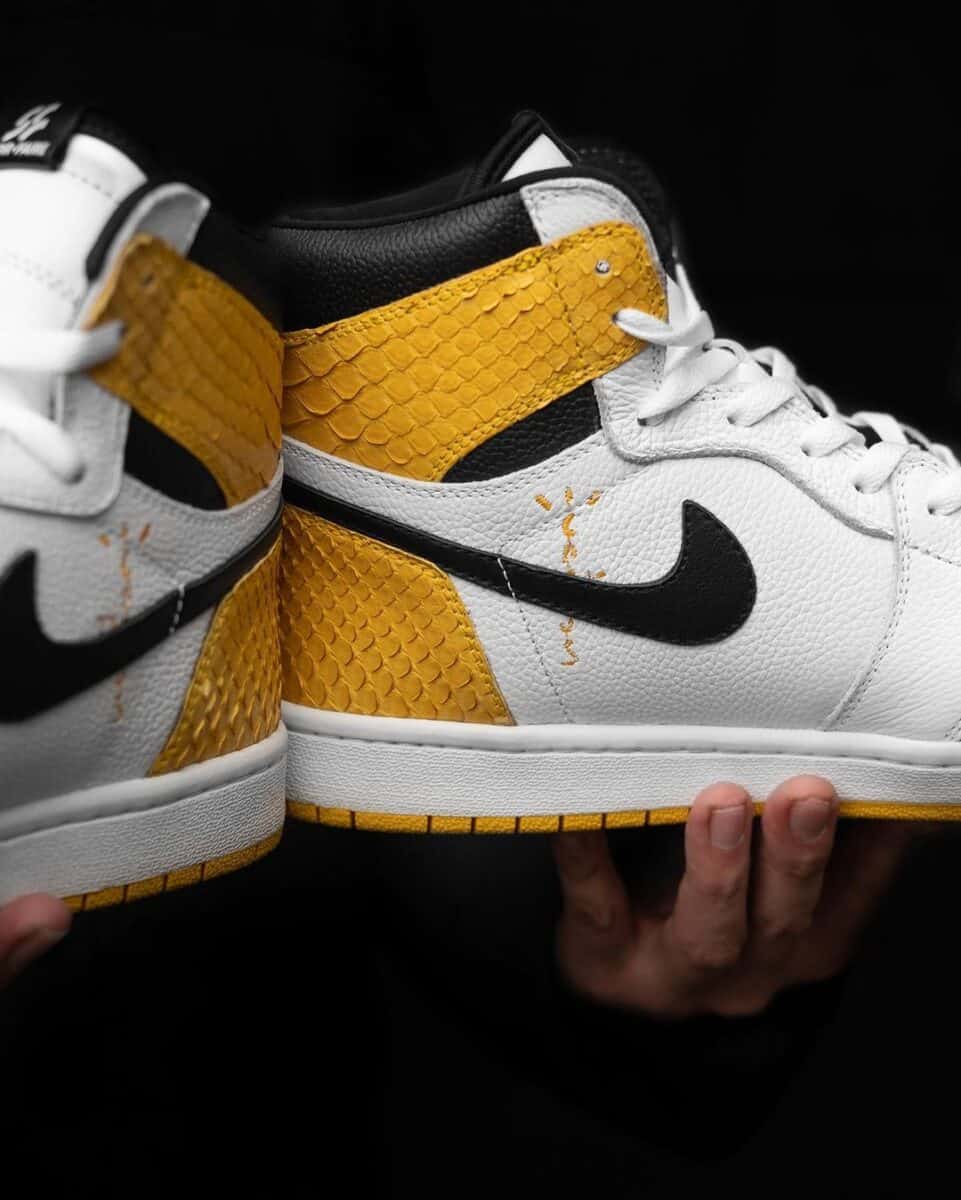 Travis Scott x Fragment Air Jordan 1 "Yellow"