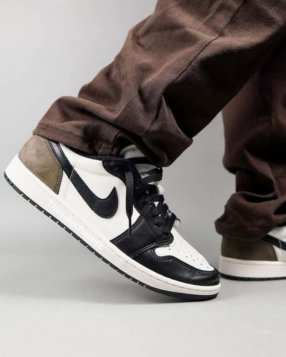 Air Jordan 1 Low OG “Mocha”