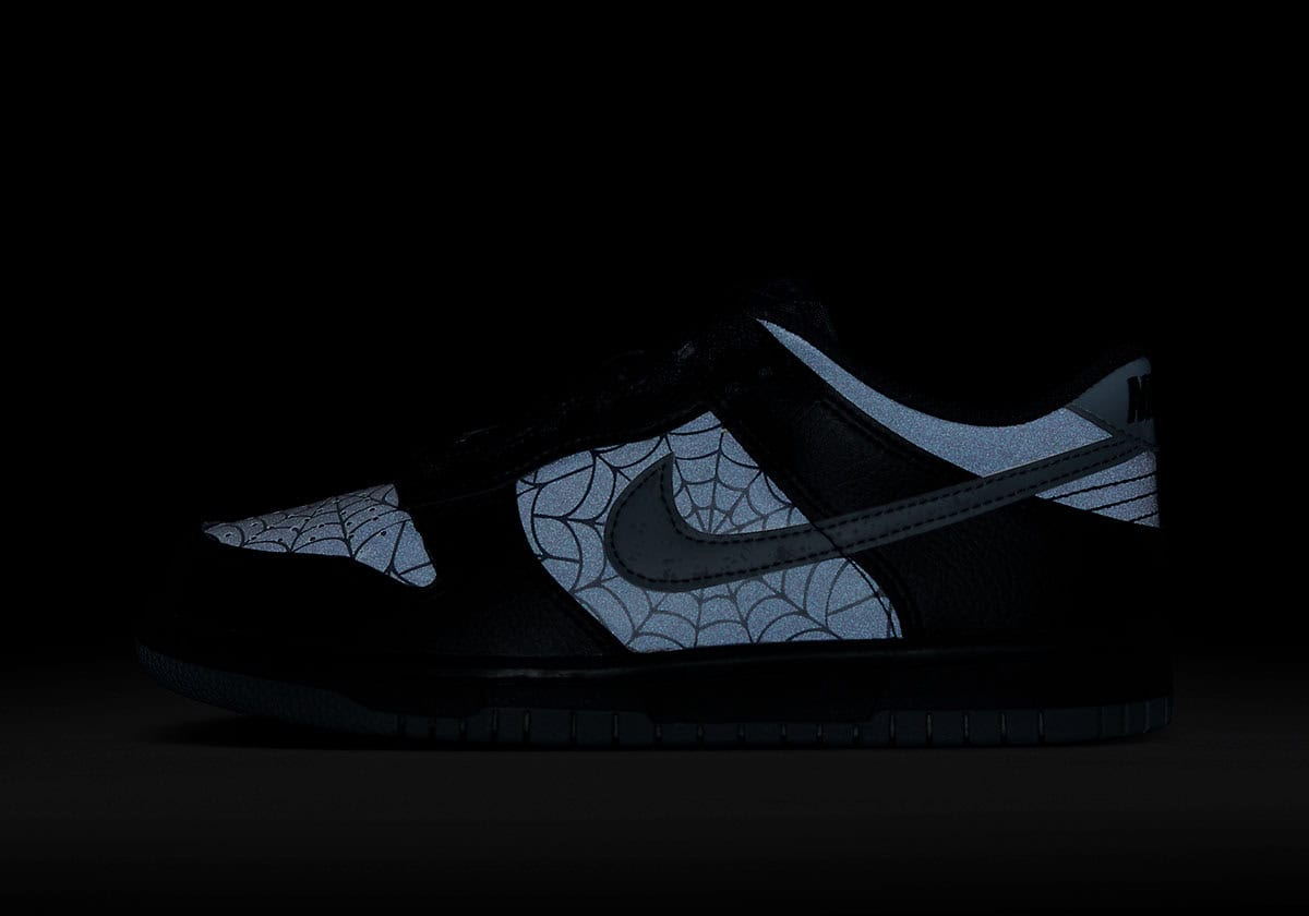 Nike Dunk Low "Black Spider-Man"