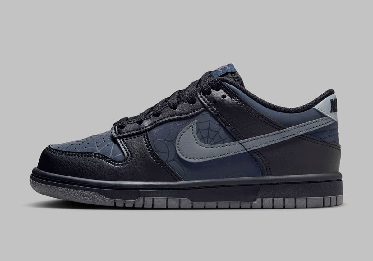 Nike Dunk Low "Black Spider-Man"