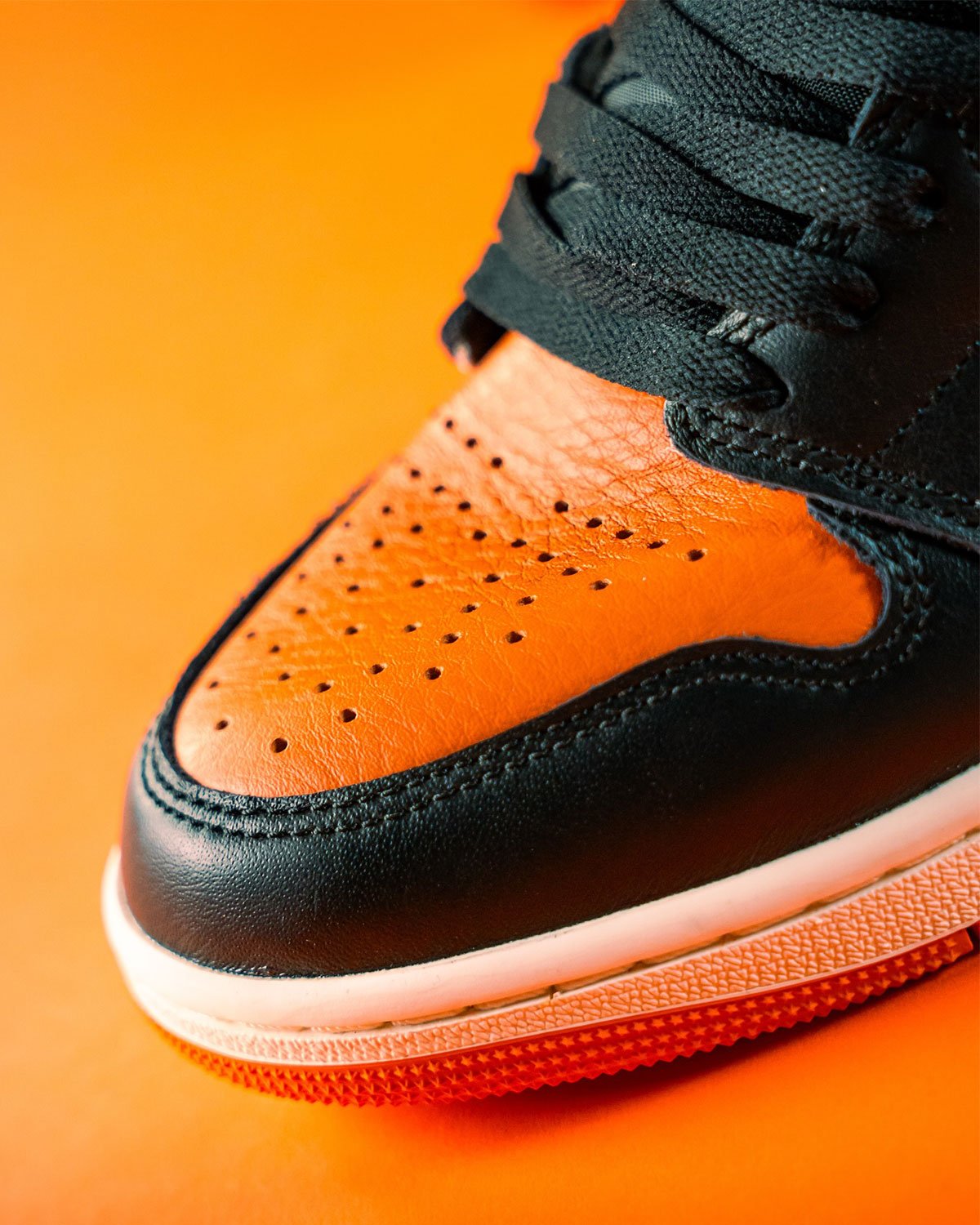 shattered backboard jordan 1 high