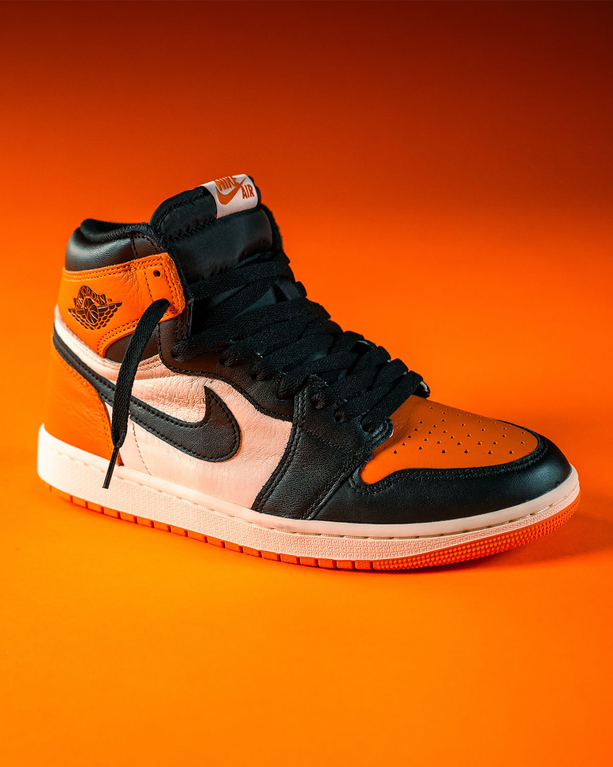 Air Jordan 1 High OG "Shattered Backboard"