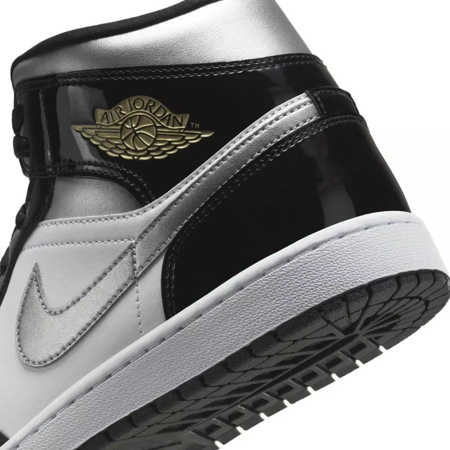 Air Jordan 1 Mid “Black Patent”