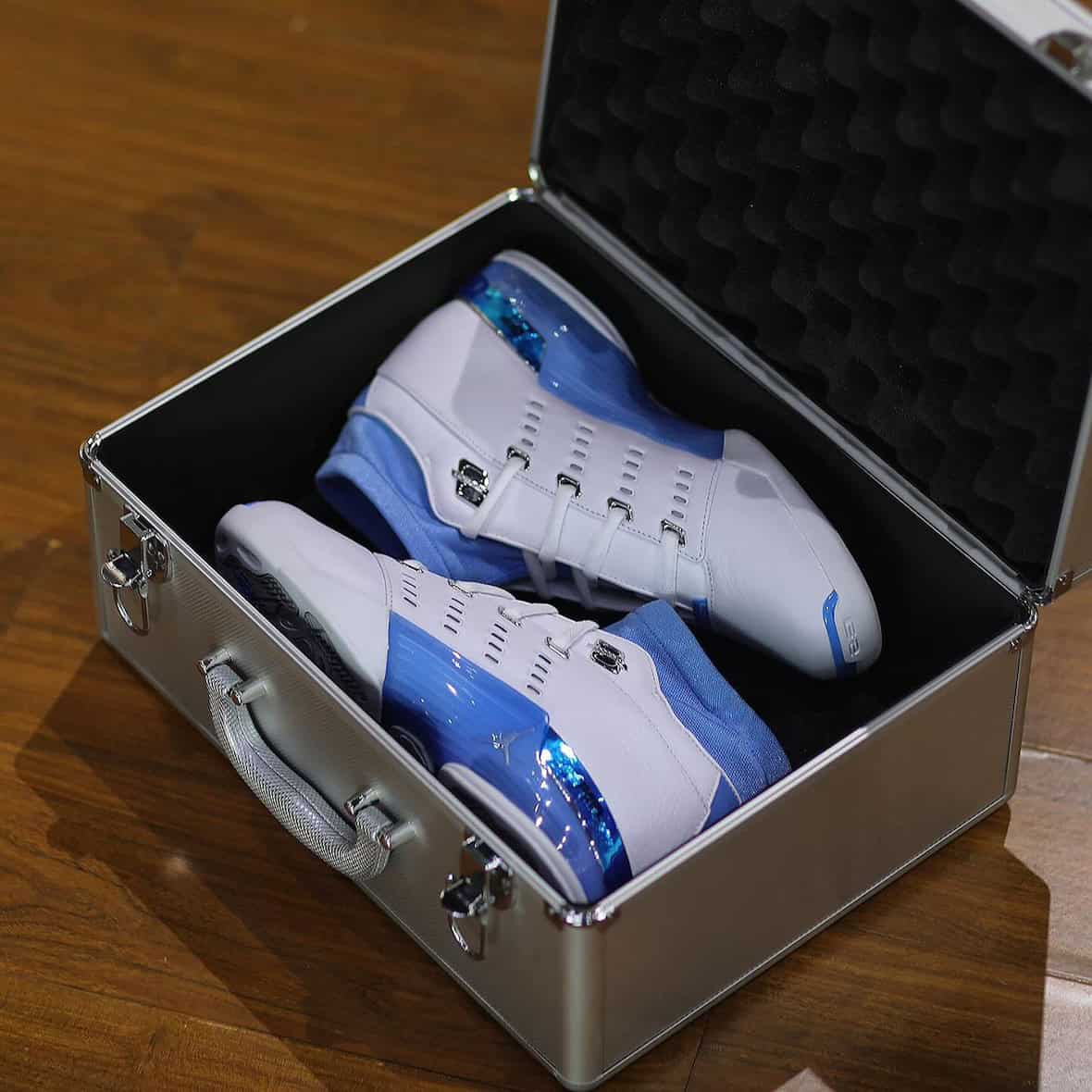 Air Jordan 17 Low "UNC"