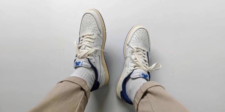 Fragment Design x Travis Scott x Air Jordan 1 Low SP 