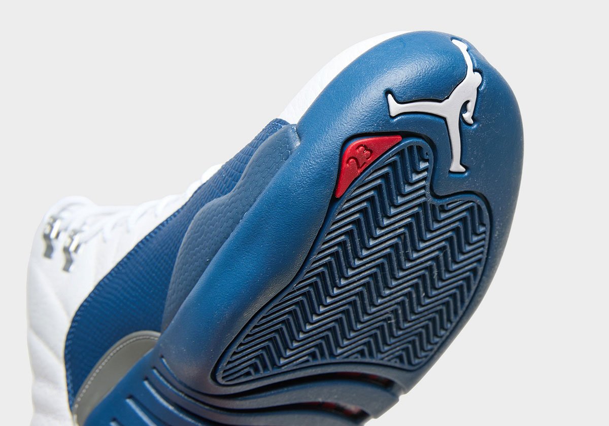 Air Jordan 12 "French Blue"