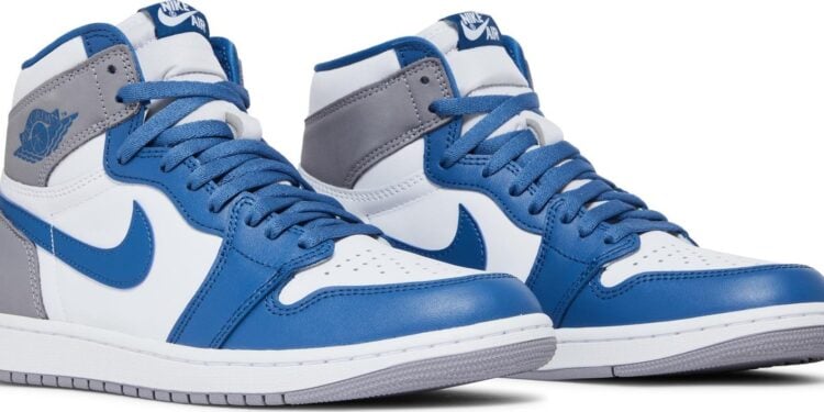 Air Jordan 1 High "True Blue"