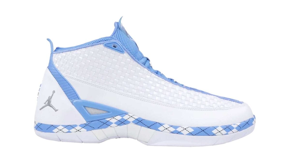 Air Jordan 15 Retro SE “Bragging Rights – UNC”