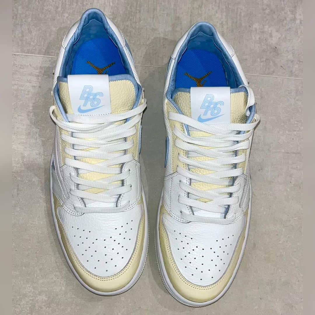 Travis Scott x Air Jordan 1 Low "Baby Blue"