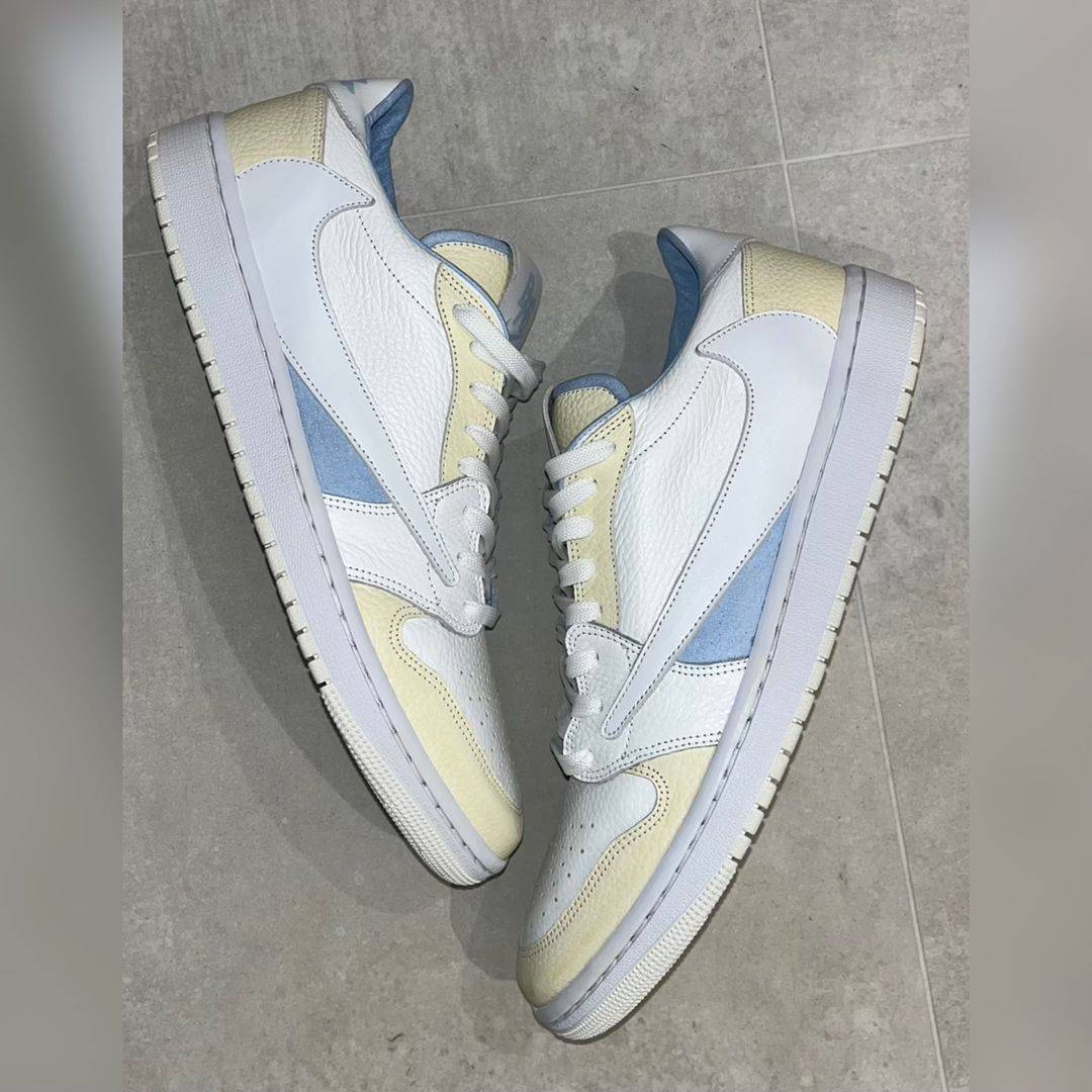 Travis Scott x Air Jordan 1 Low "Baby Blue"