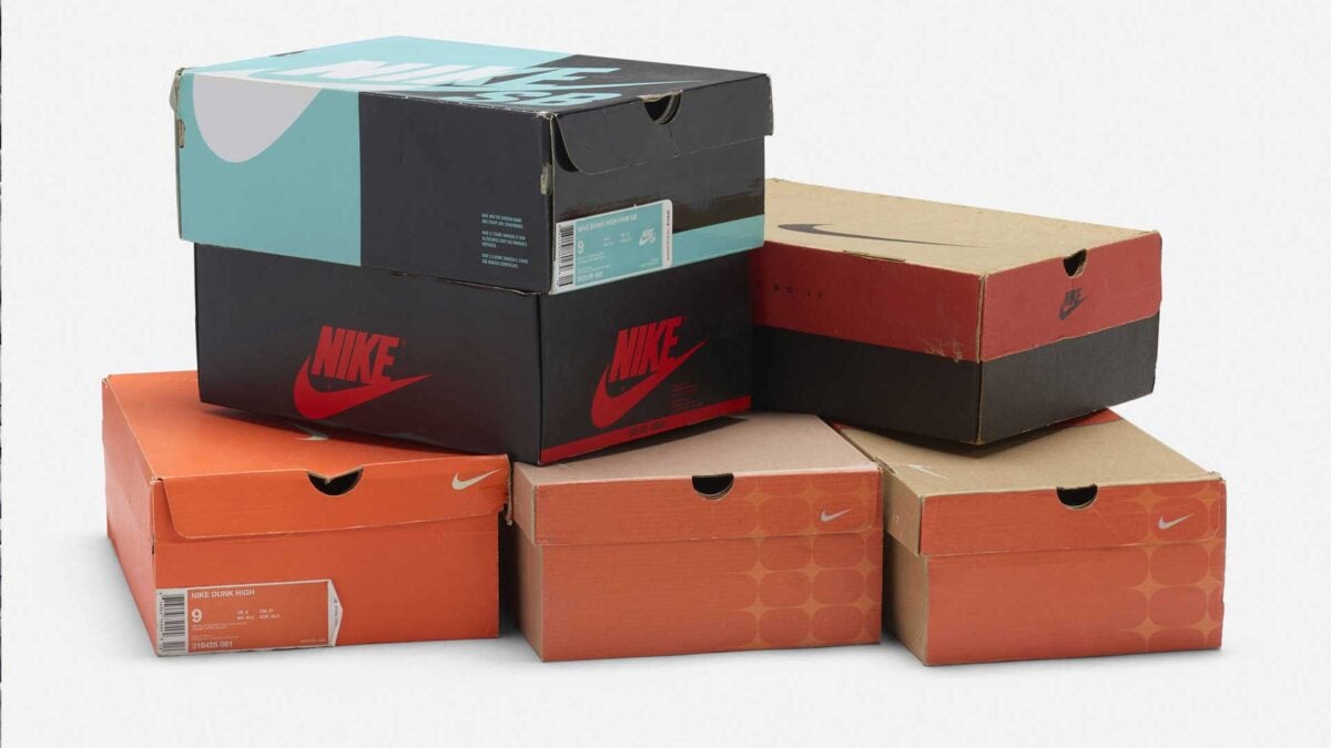 nike old sneakers box