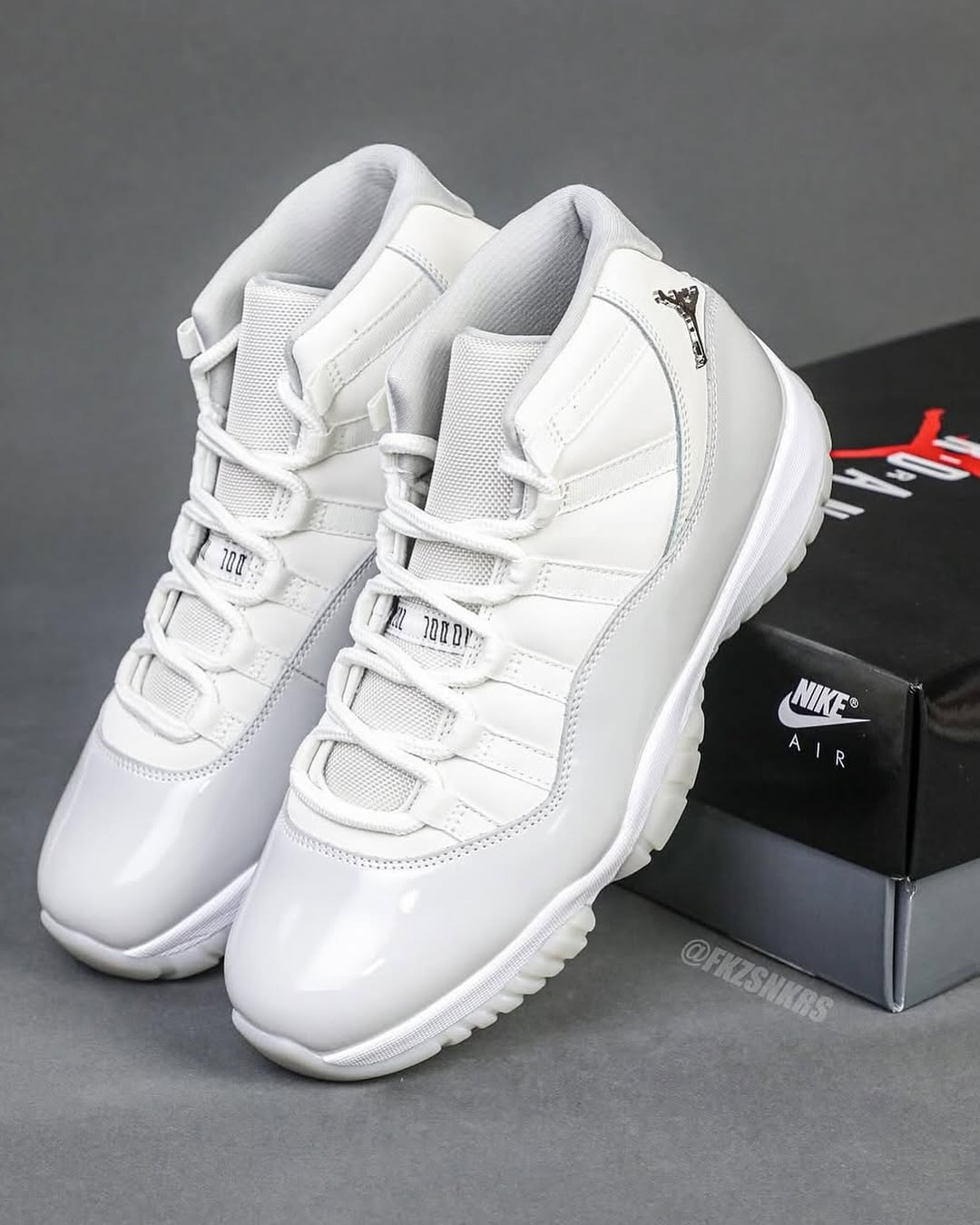 Jordan 11 “Grand Finale”