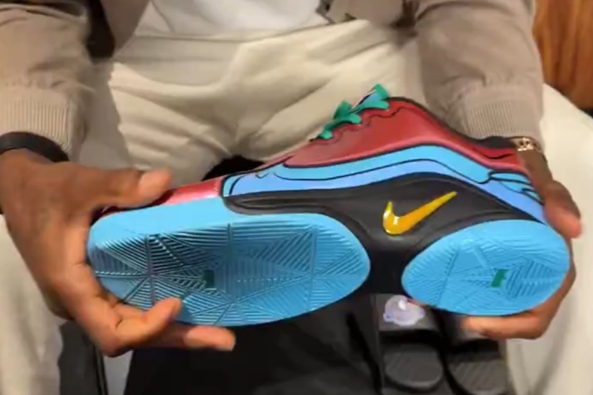 Nike Lebron 22 "Captain Planet" PE