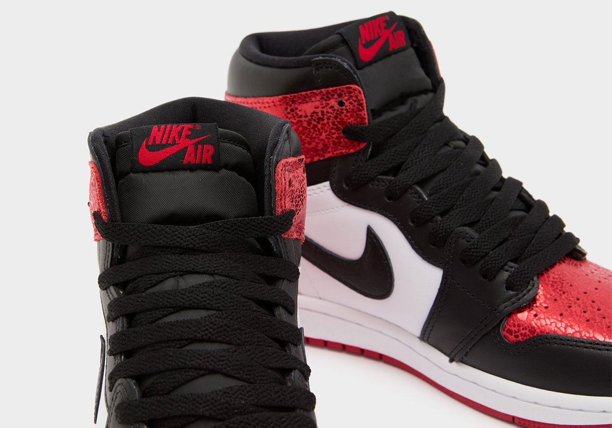 Air Jordan 1 High OG “Varsity Red”