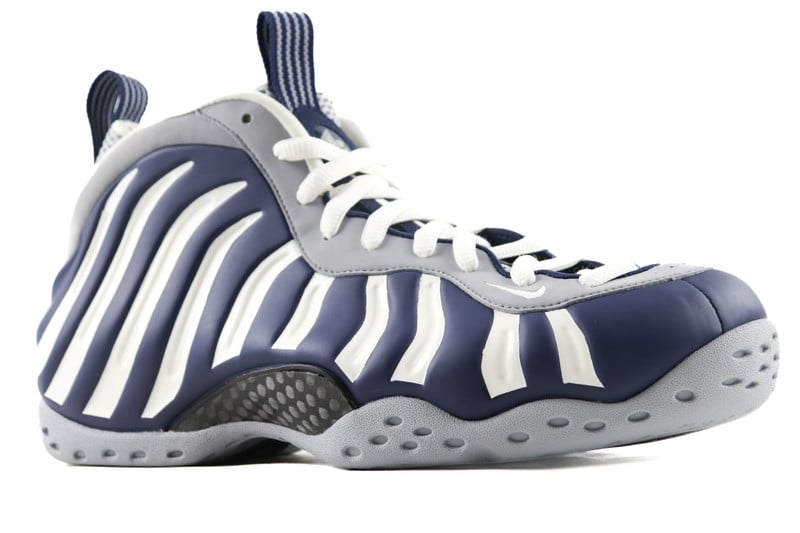 Nike Air Foamposite One "New York Yankees"