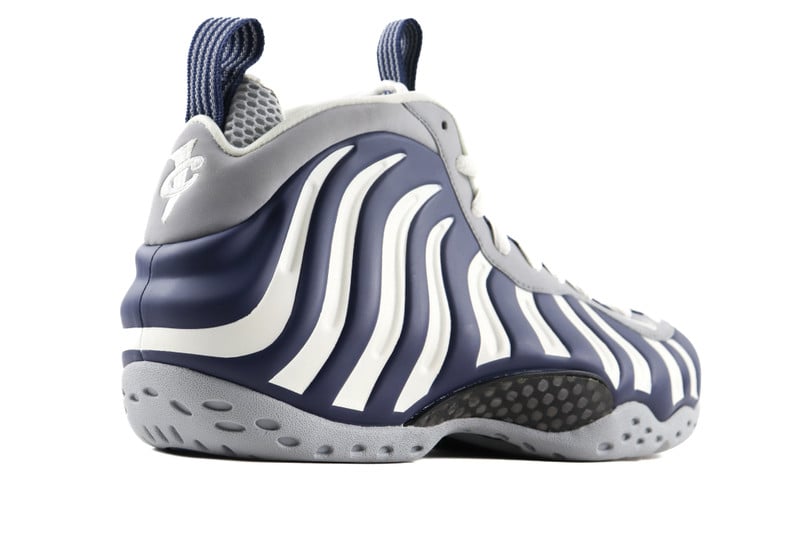 Nike Air Foamposite One "New York Yankees"