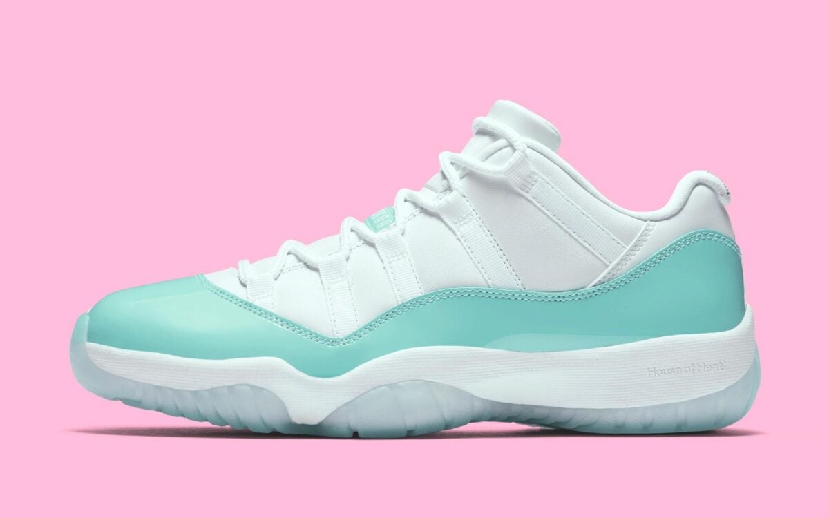 Air Jordan 11 Low “Igloo”