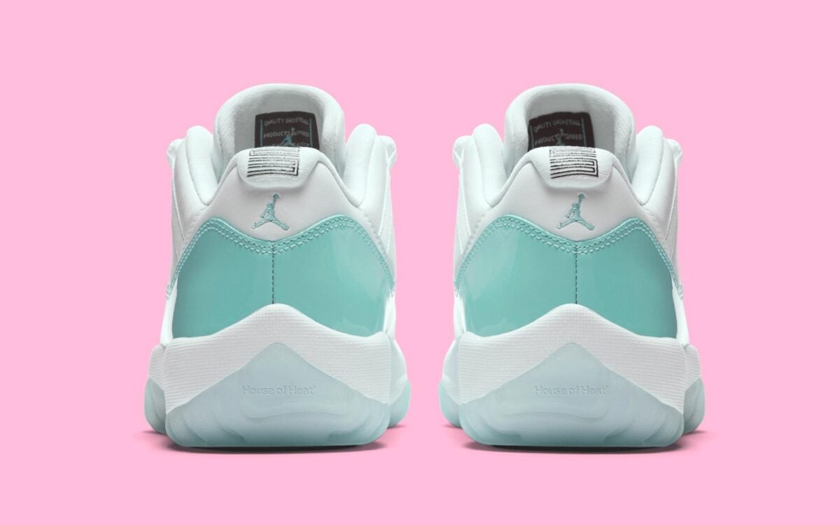 Air Jordan 11 Low “Igloo”