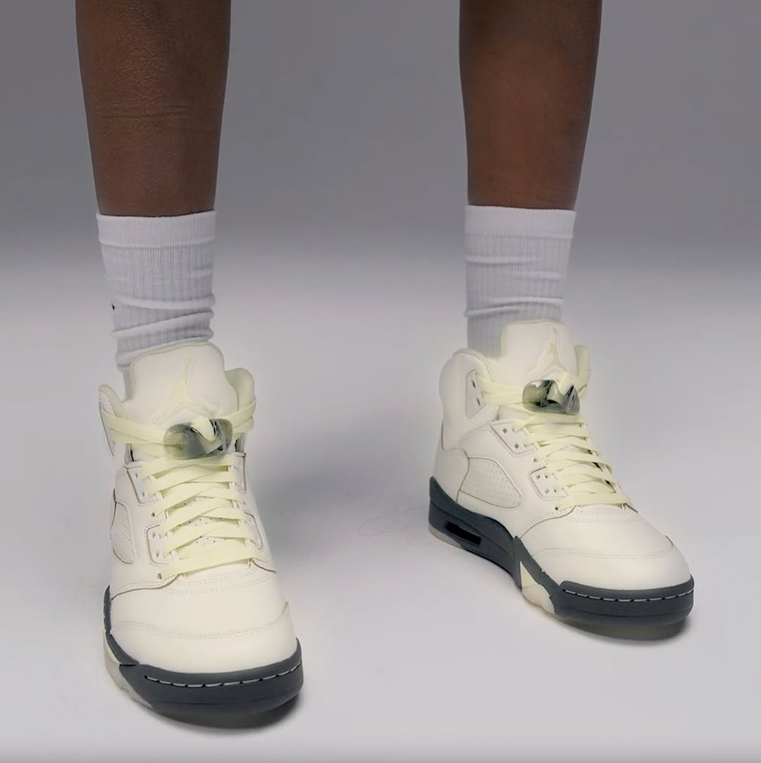 Air Jordan 5 "Luminous Green"
