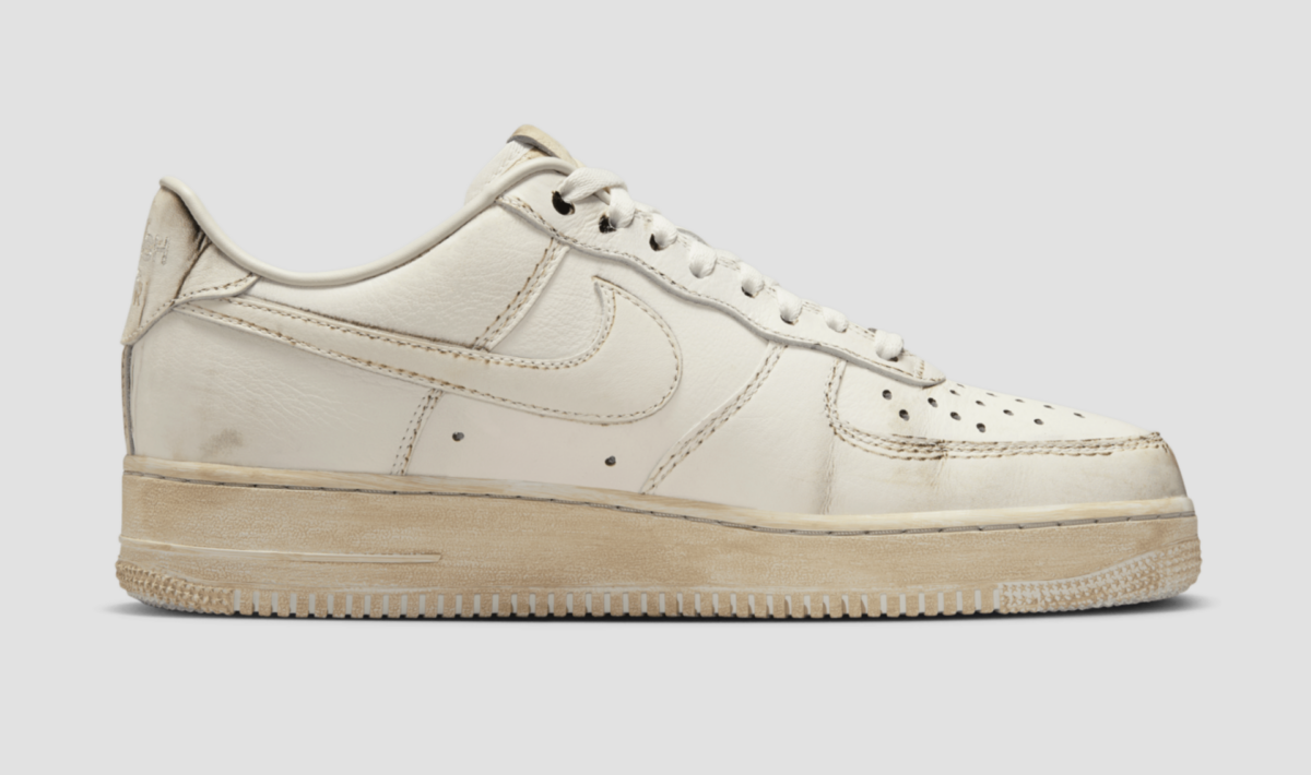 Nike Air Force 1 “Dirty Triple White”