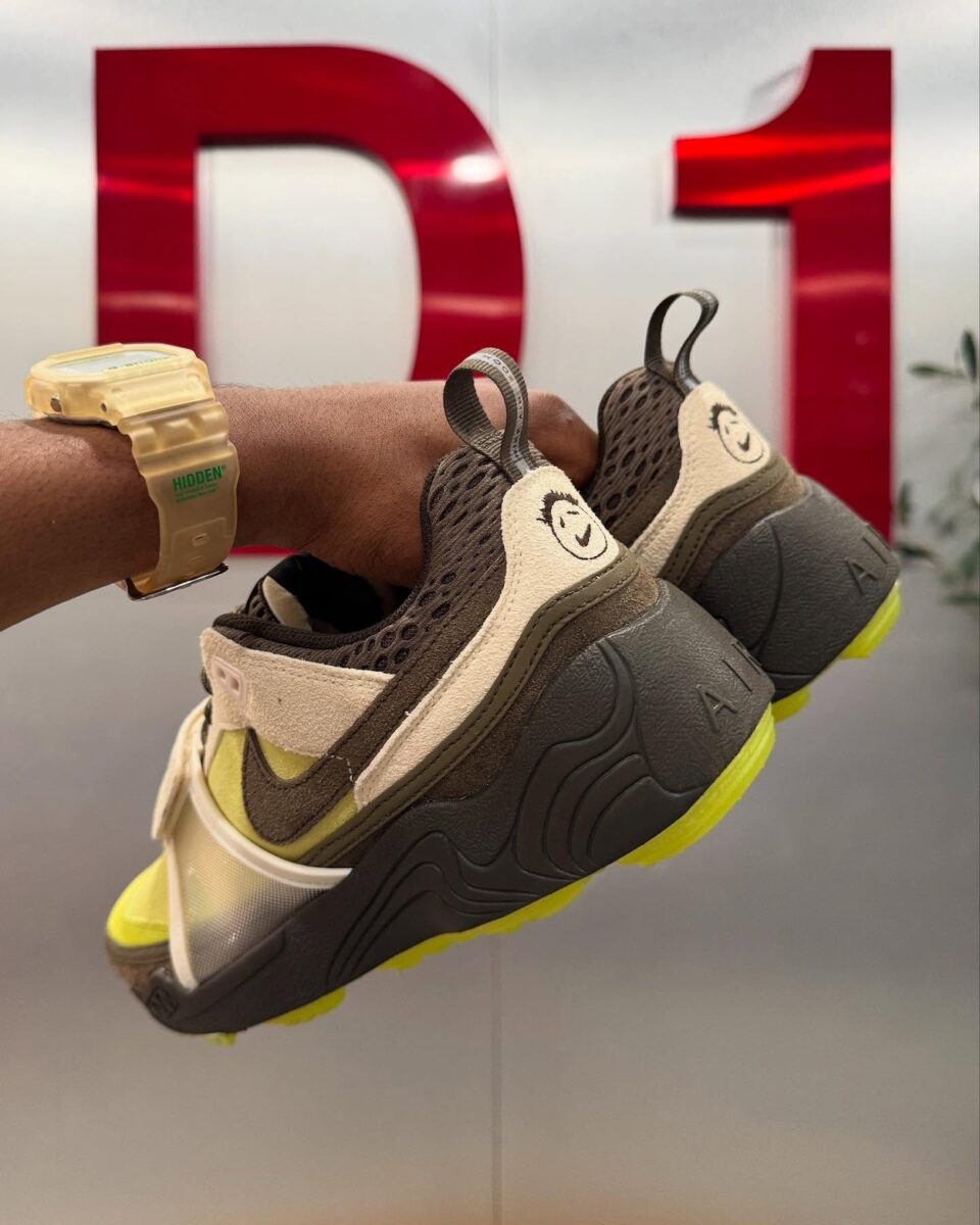 Travis Scott x Nike Zoom Field Jaxx “Limelight”