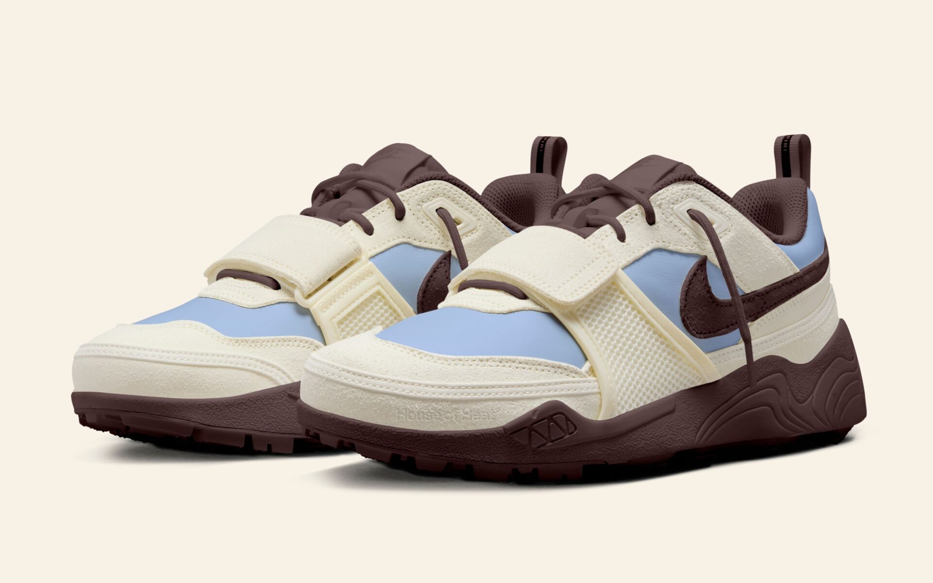 Travis Scott x Nike Zoom Field Jaxx "Leche Blue"