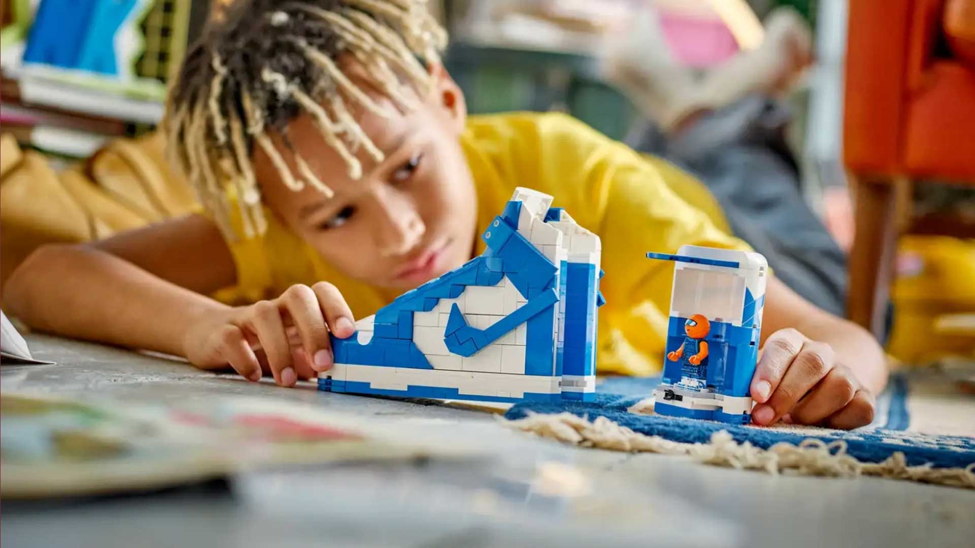 LEGO x Nike Dunk Low Set