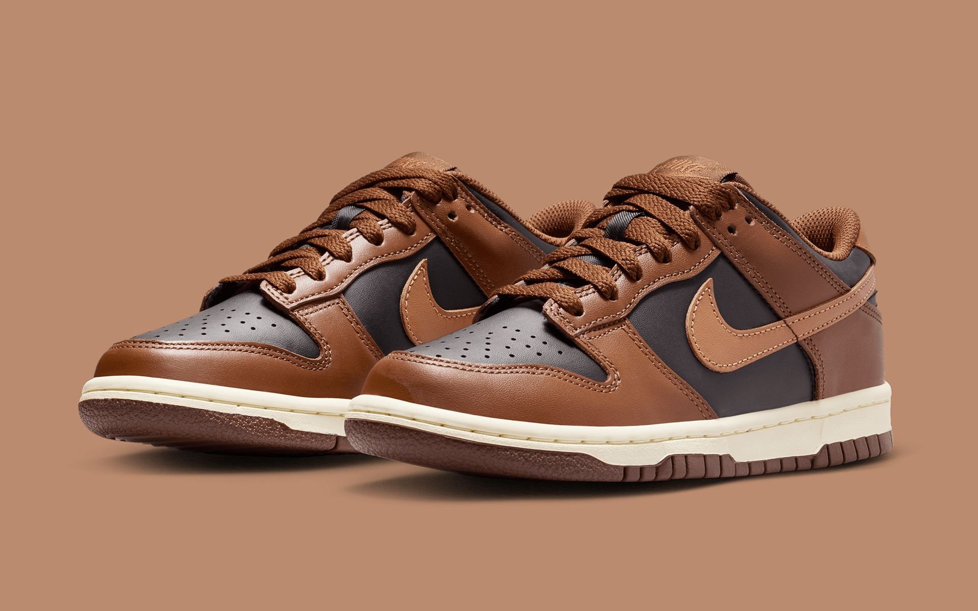 Nike Dunk Low "Cacao Wow"