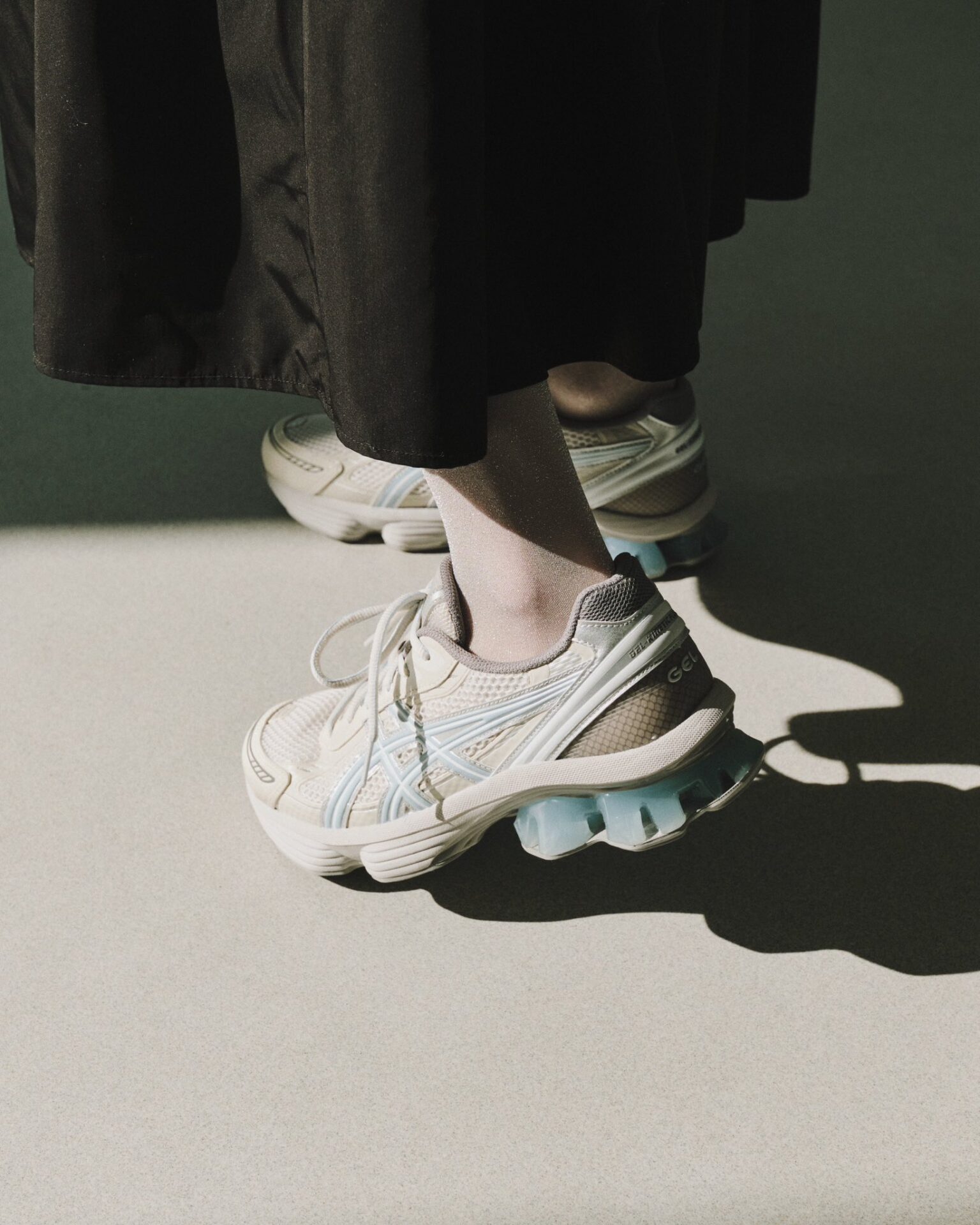 emmi x ASICS GEL-KINETIC FLUENT