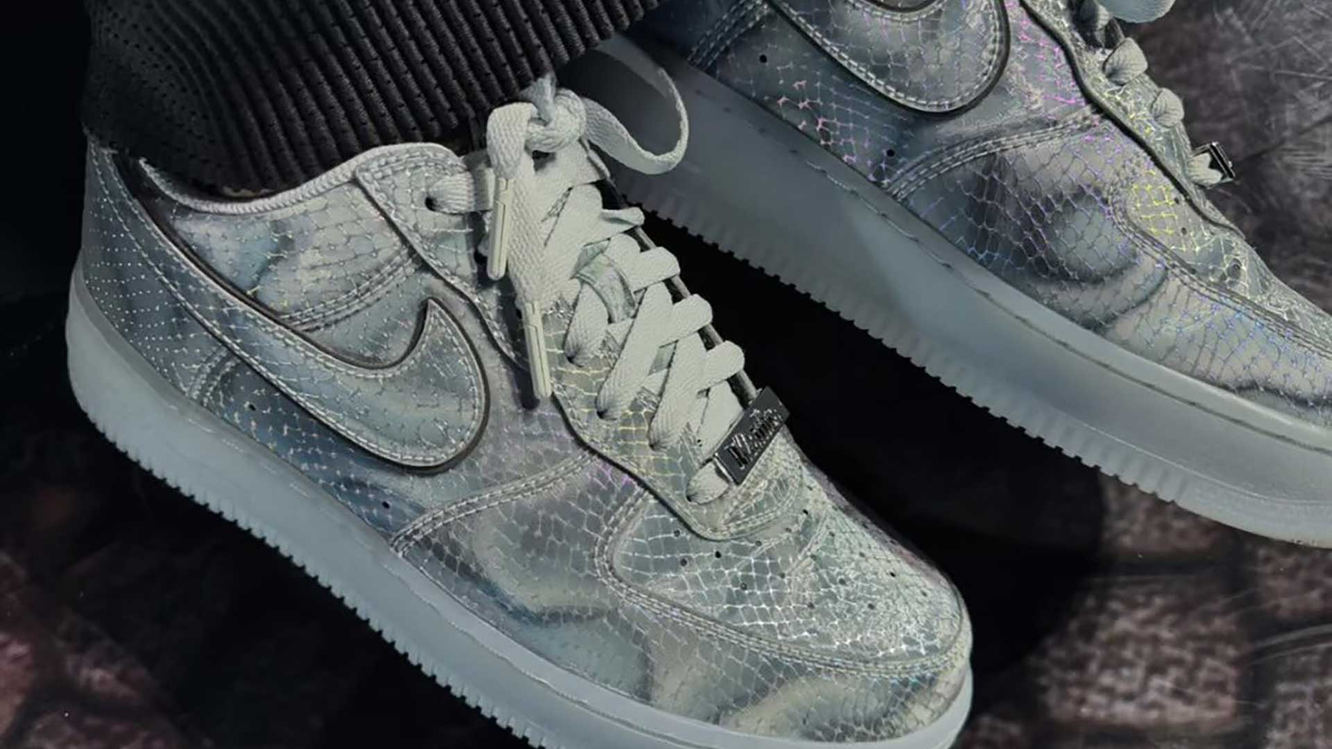 Kobe Bryant x Nike Air Force 1 Low Protro "Lenticular"