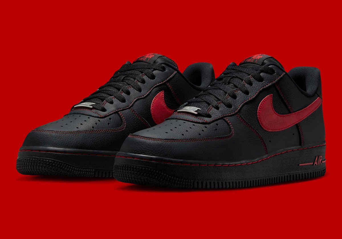 Nike Air Force 1 Low "Bred"