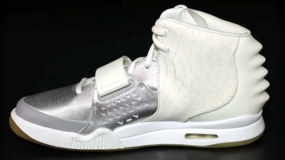 nike-air-yeezy-2-silver-white-sample