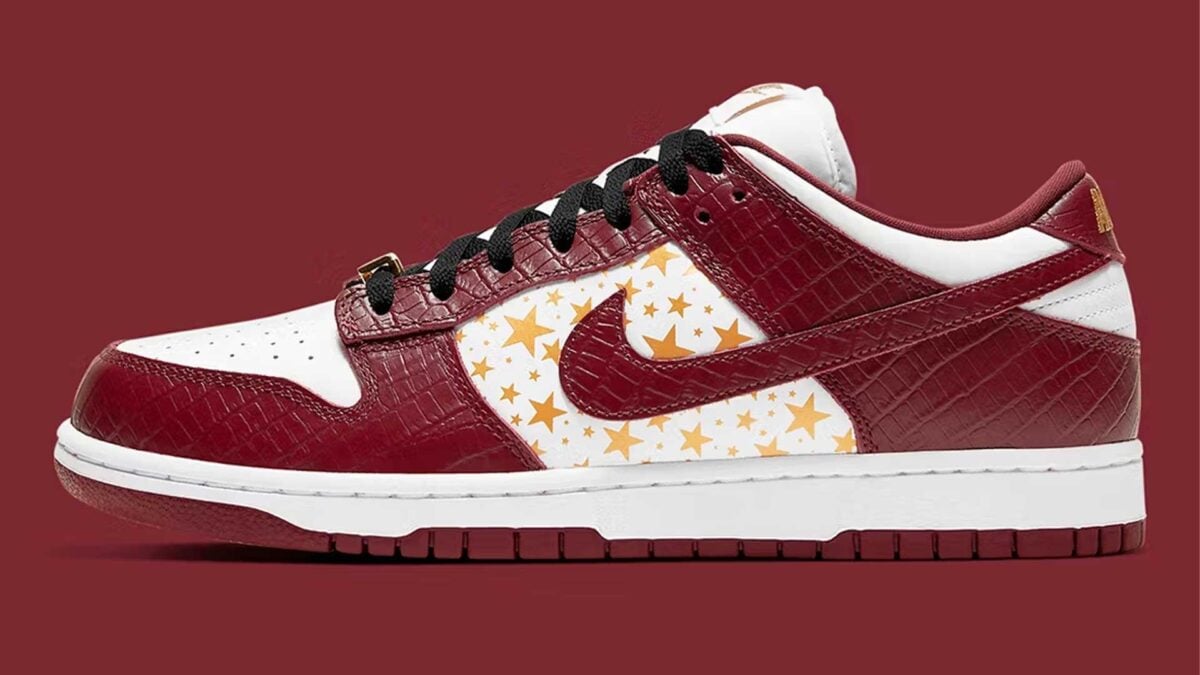 Supreme x Nike SB Dunk Low