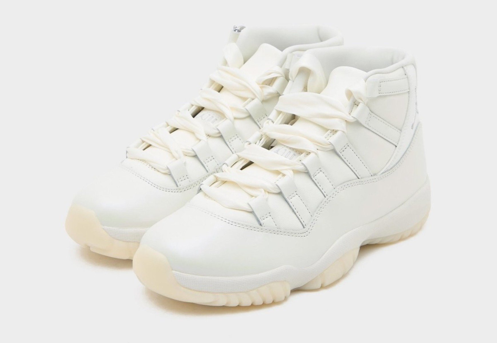 Air Jordan 11 “Pearl"