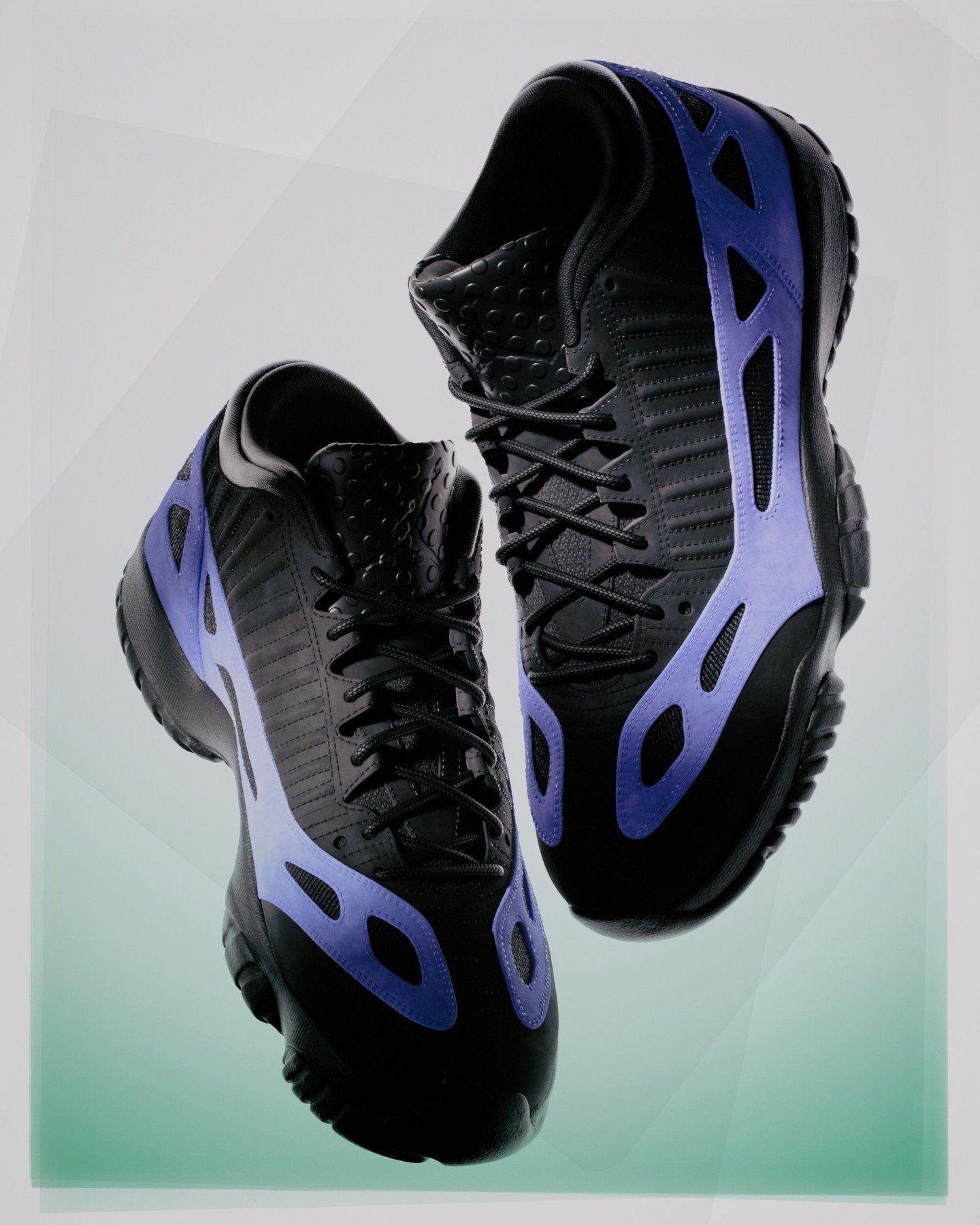 Air Jordan 11 Low IE "Welcome To London"