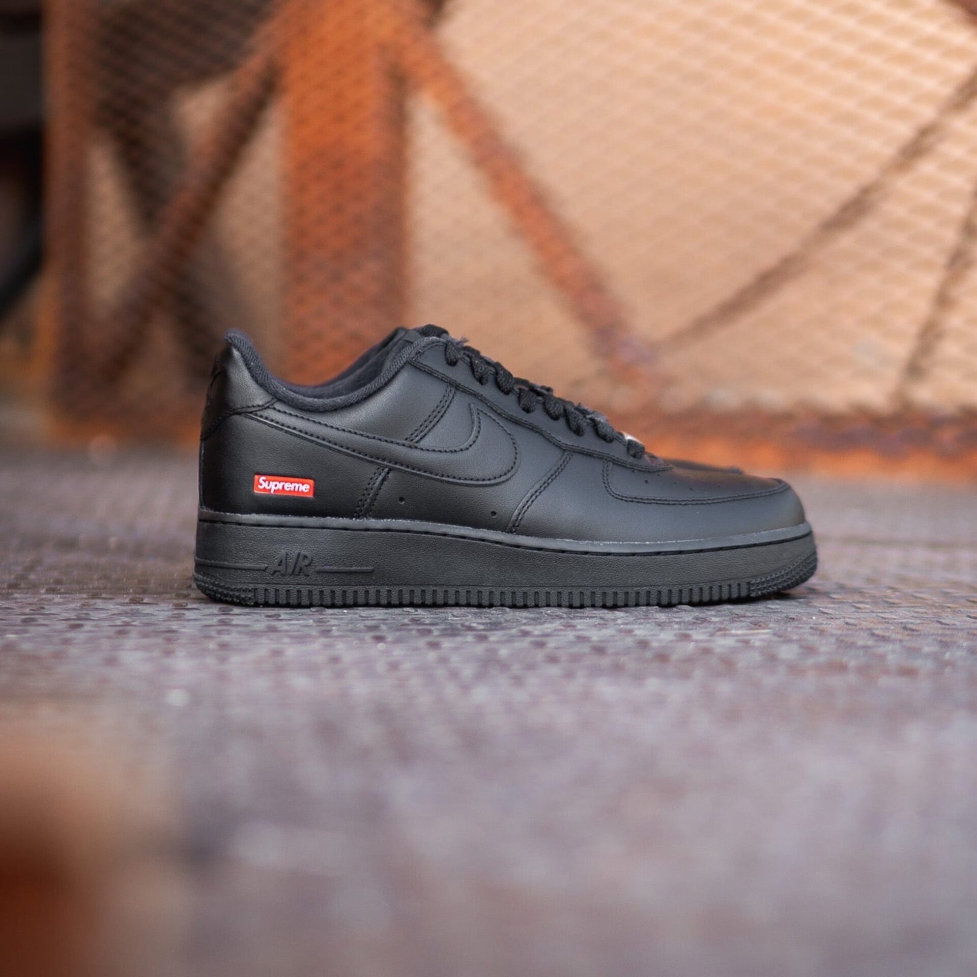 Supreme x Nike Air Force 1 "Black"