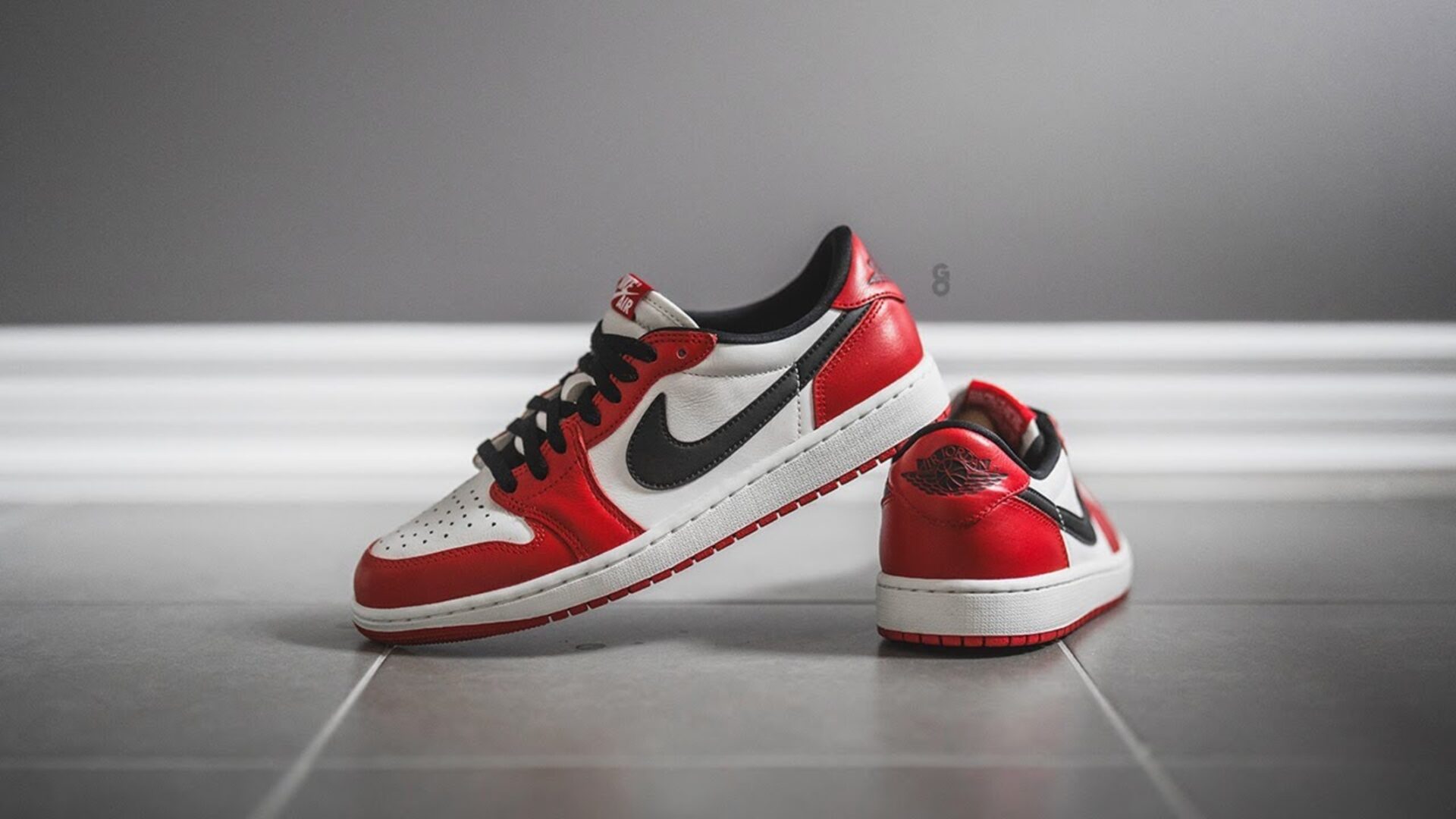 Air Jordan 1 Low OG "Chicago"