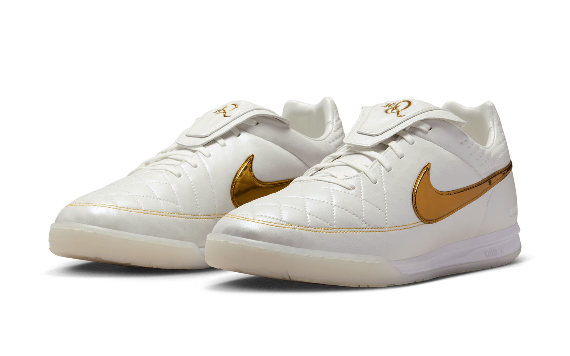 Ronaldinho x Nike Tiempo Legend “Touch of Gold”